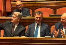 Urbino Award 2025: Steven Clemons e Giovanni Lani ricevono la medaglia della presidenza del Senato