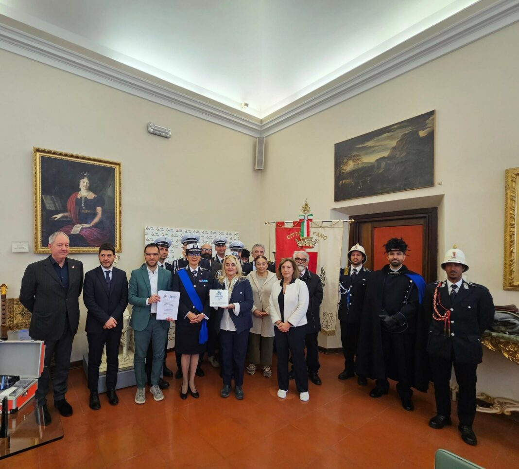 8b8ed0c0-bff8-4eb8-b803-cfa01e4dcd06