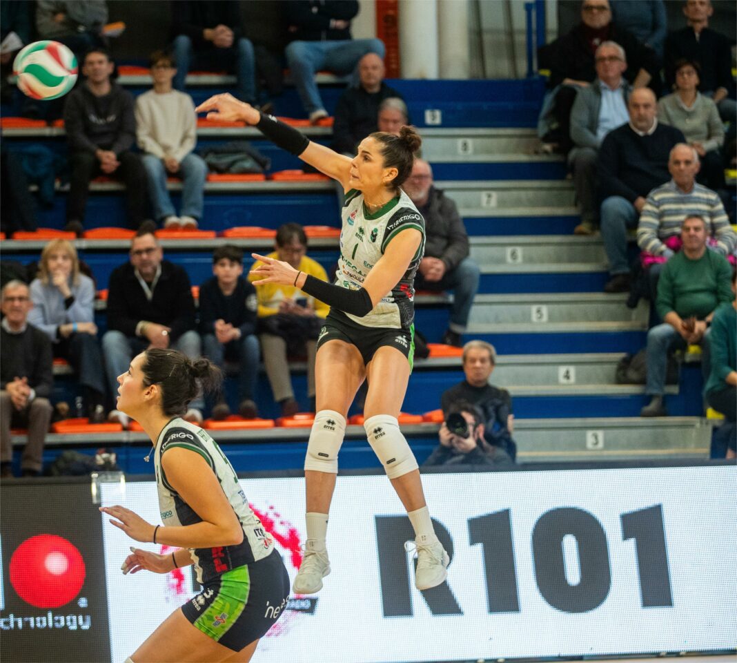 Bici in attacco e Bartolucci in copertura