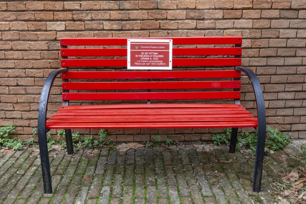 Panchina_rossa_2025_02