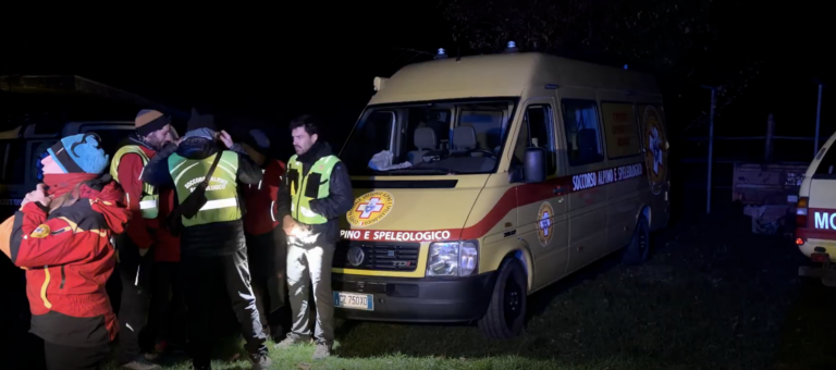 Elicottero scomparso tra Toscana e Marche, ricerche in corso (VIDEO)