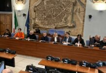 Pesaro – Dimissioni dell’assessore Frenquellucci, attacco del centrodestra: «È la fine del campo largo»