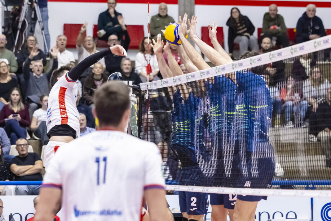 muro a tre di Fano contro Siena