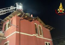 Incendio di una canna fumaria a Fano, intervento dei Vigili del Fuoco