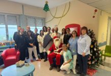 Senigallia, Carabinieri in visita al reparto di pediatria dell’ospedale: doni e sorrisi per i piccoli pazienti