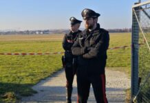 Tragedia a Fano, due paracadutisti perdono la vita: “Collisione a pochi metri dal suolo, non c’è stato tempo per intervenire”