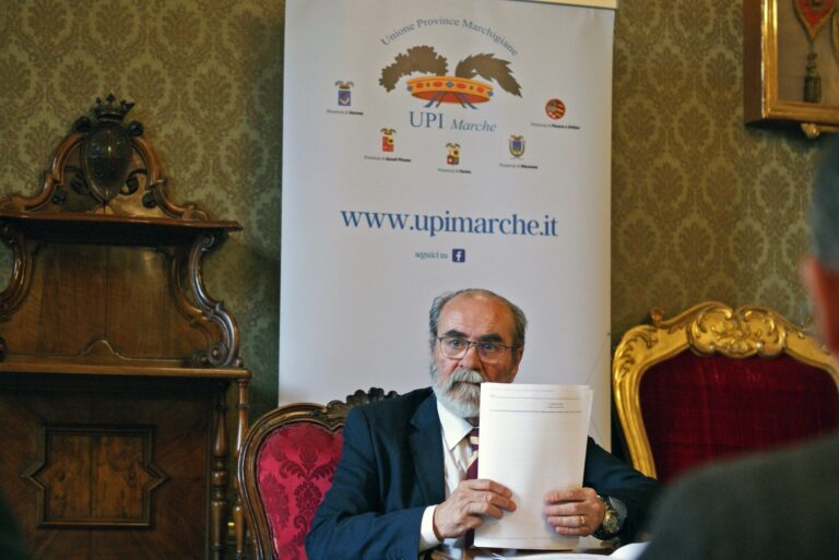 Le Province marchigiane contro la Regione: «No al trasferimento della compatibilità paesaggistica»