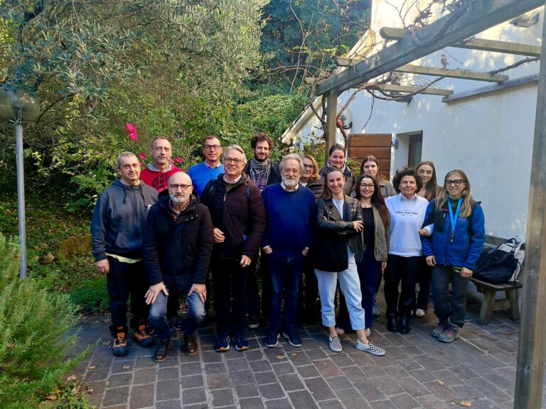 Il decoro del San Bartolo va a braccetto con la solidarietà: persone con dipendenze patologiche impegnate nella cura del parco