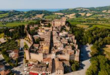 La Fiamma Olimpica a Gradara: il passaggio alla ‘Rocca di Paolo e Francesca’