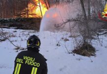 Amandola – Incendio in una baita a Garulla Superiore: animali salvati, nessuna persona coinvolta