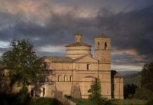 Urbino, cimitero di San Bernardino chiuso per neve e manutenzioni