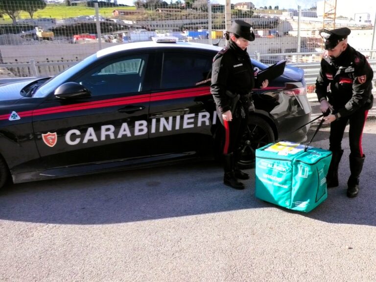 Trasporto organi da Pavia ad Ancona a bordo della supercar dei Carabinieri