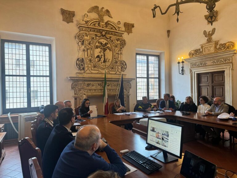 Locali e intrattenimento, scattano controlli su autorizzazioni e sicurezza in provincia di Pesaro-Urbino