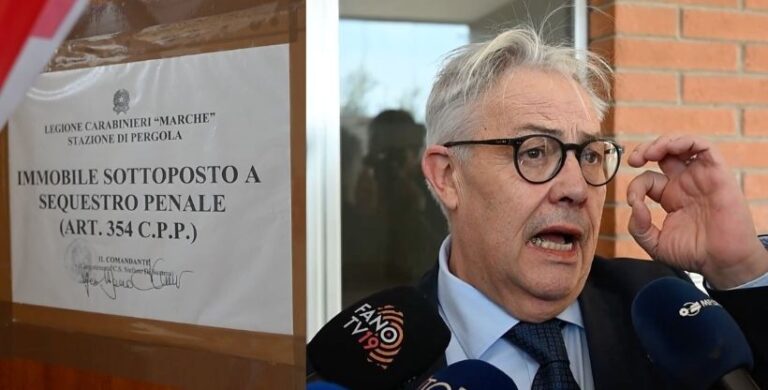 Pergola – Anziana morta dopo caduta, esperimento giudiziale nell’appartamento. “Non ci sono tracce di aggressione”