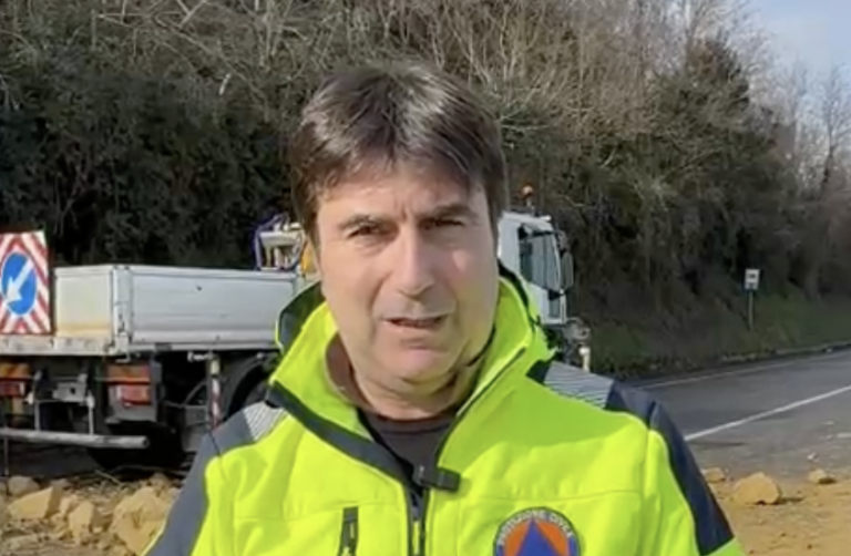 Frana sulla SS16, Biancani: “Obiettivo riaprire oggi. ANAS pronta a investire fino a 2mln per messa in sicurezza” (VIDEO)