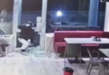 Pesaro, spaccate in serie nella notte: assalto con un camion al Mediaworld (FOTO)