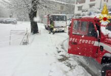 Maltempo nelle Marche: 15 interventi dei VVF nel Pesarese, neve anche domani