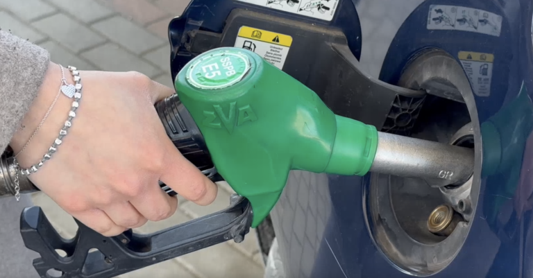 Carburanti, nuovi rincari in tutta Italia: nelle Marche +50 cent a rifornimento in un giorno