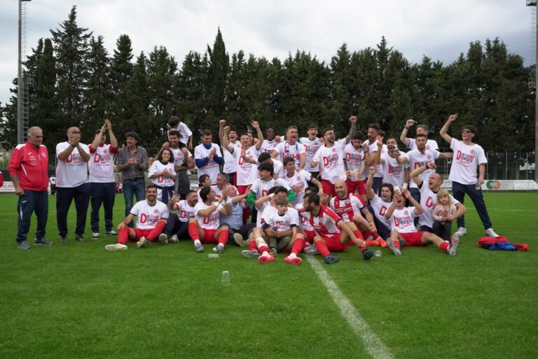 Vallefoglia festeggia: K-Sport Montecchio Gallo promossa in Serie D dopo 15 anni