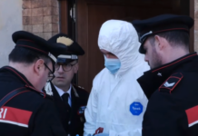 Fano, accoltellamento in famiglia: restano gravi padre, madre e fratello. Domani l’interrogatorio di garanzia