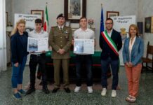 Studenti del Seneca al Reggimento Pavia: consegnati gli attestati finali