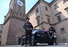 Falsa agenzia viaggi e finta assicurazione auto: due denunciati per truffa dai Carabinieri di Ostra