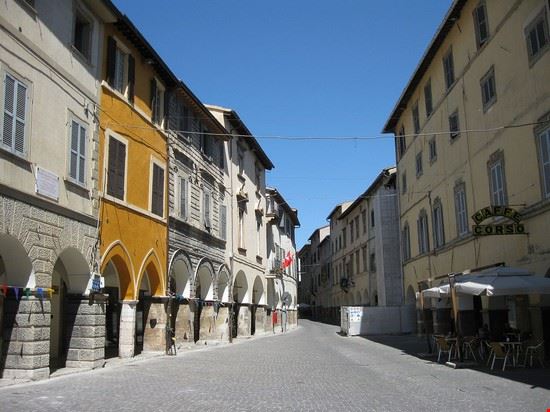 103744_fossombrone_corso_garibaldi_a_fossombrone