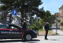 Castelfidardo, anziana derubata con la tecnica dell’abbraccio: denunciato 47enne