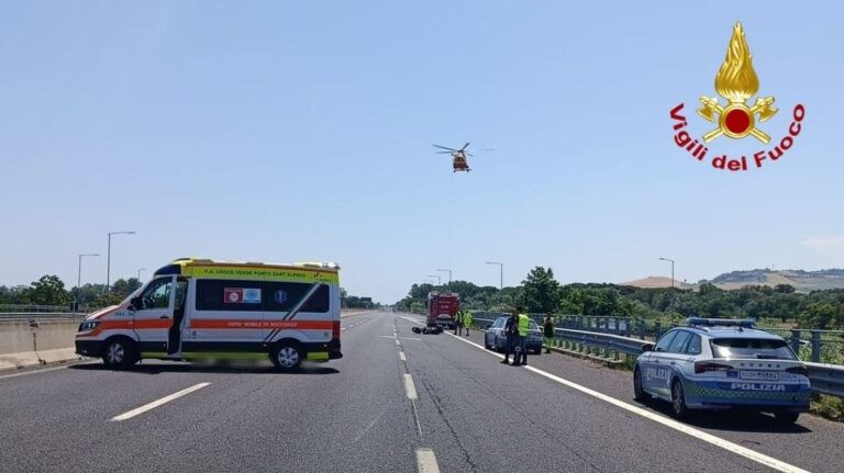 Tragico incidente sull’A14 a Porto Sant’Elpidio, muore un motociclista