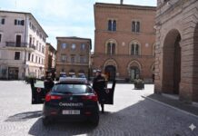 Ancona – Maltrattamenti sull’ex moglie per oltre 30 anni: arrestato 61enne