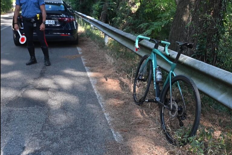 Pesaro – Ciclista ferito sulla Panoramica San Bartolo, trasportato in eliambulanza ad Ancona