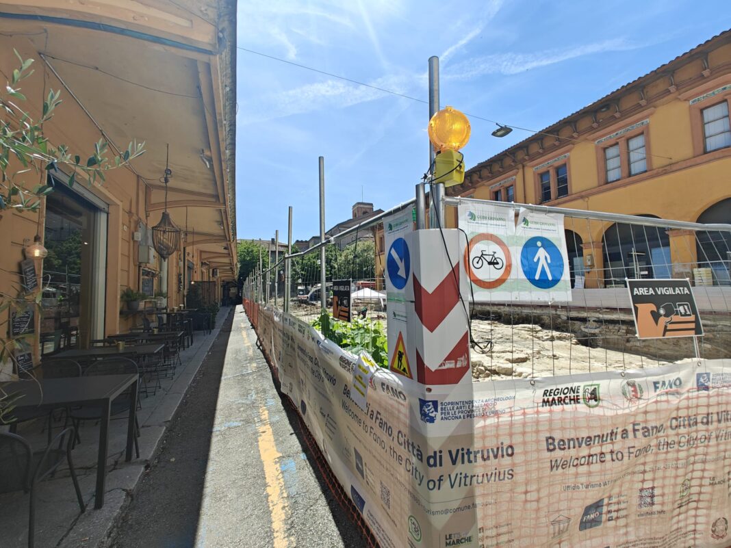 cantiere piazza costa fano