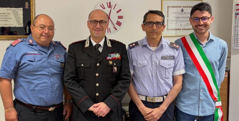 San Costanzo, encomio al comandante Andrea Rovinelli per il contributo decisivo all’arresto di un fuggitivo