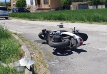 Fano – Scontro tra scooter e Panda delle Poste: 16enne soccorso con l’eliambulanza