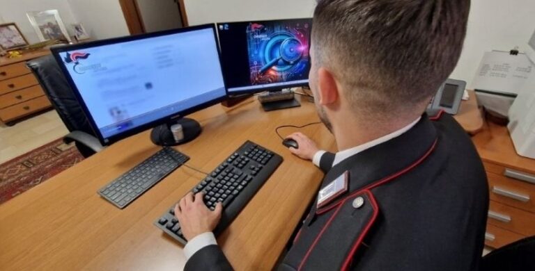 Controlli dei Carabinieri ad Ancona: in carcere un 25enne trovato con cocaina, denunciato un 19enne per truffa online