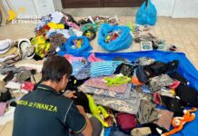 Senigallia, sequestrati 1.800 articoli sulle spiagge: stretta della Guardia di Finanza contro l’abusivismo