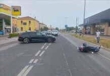Incidente in via Pisacane, motociclista finisce in ospedale