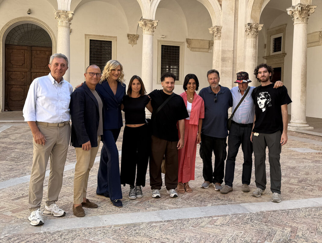Bettini Agostini Stefanenko Volponi e il cast de Il Furto di Urbino