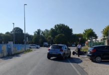Incidente in via del Fiume, motociclista trasportato in ospedale in codice giallo