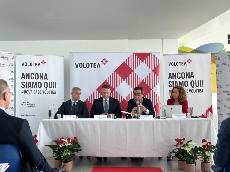 Volotea apre la base di Ancona: più voli e nuove rotte per lo sviluppo delle Marche