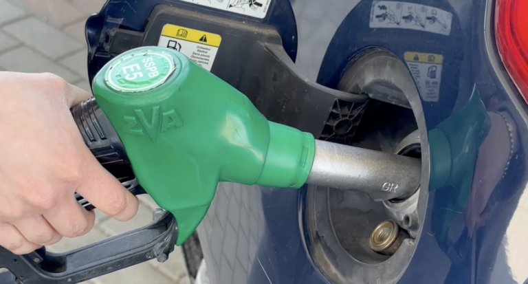 Caro carburanti, la CNA lancia l’allarme: «A luglio costi extra per oltre un miliardo»