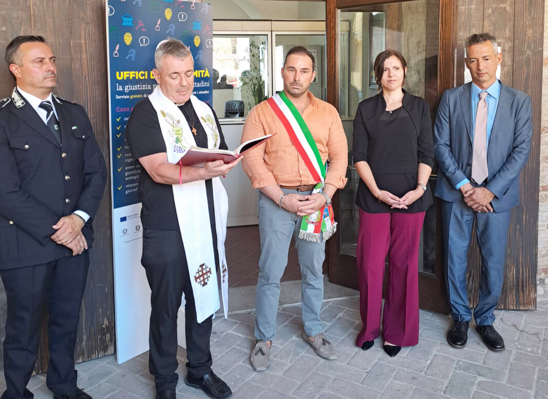 UFFIICO DI PROSSIMITA' TERRE ROVERESCHE - FOTO INAUGURAZIONE