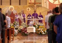 A Sant’Orso l’ultimo saluto a Edoardo Vispi, morto nell’incidente in via Moro