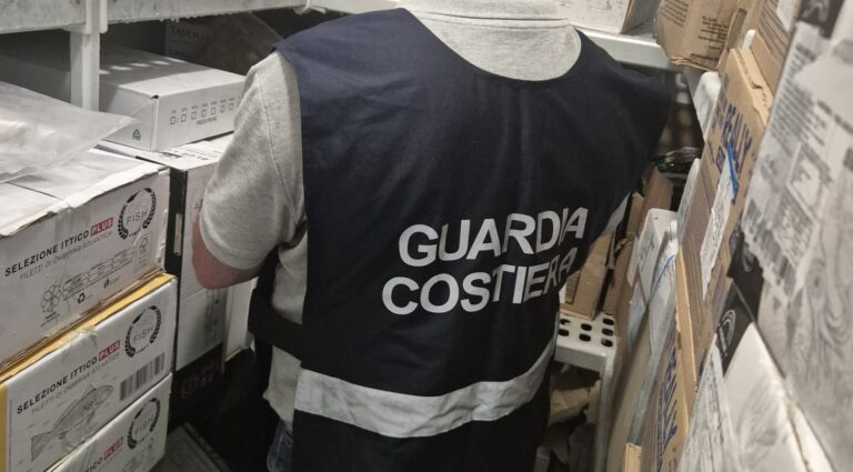 Controlli nei ristoranti dell’Anconetano: sequestrati oltre 41 chili di pesce non tracciato