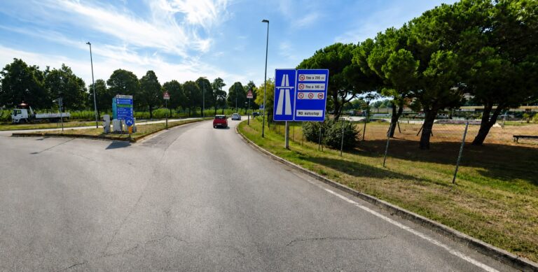 Fano, chiusura temporanea della SS 73 bis dal 6 al 10 luglio per il varo del ponte ciclopedonale e lavori di asfaltatura