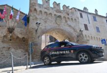 Climatizzatori acquistati online ma mai consegnati: 30enne truffato per 800 euro, denunciata una donna