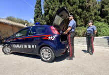 Castelfidardo, fermato con mazza da baseball e coltello: denunciato