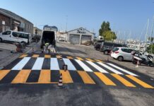 Pesaro, completati tre rialzamenti sulla strada tra i due porti: più sicurezza contro alta velocità e gare clandestine