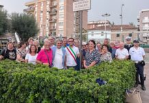 Fano, i gemellaggi trovano casa sul lungomare: intitolati cinque giardini alle città amiche