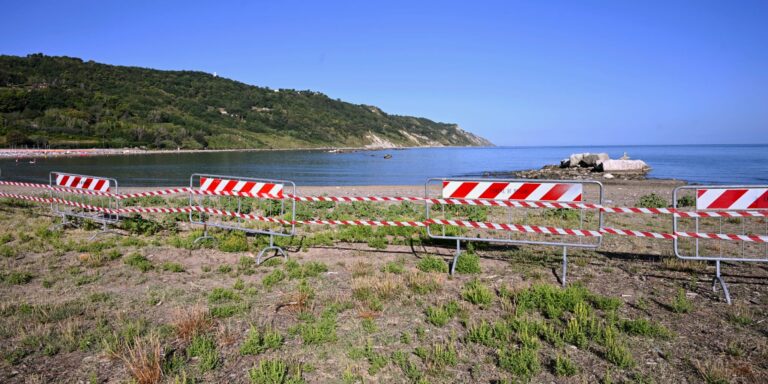 Pesaro, nessuna bomba a Baia Flaminia: era un vecchio motore fuoribordo